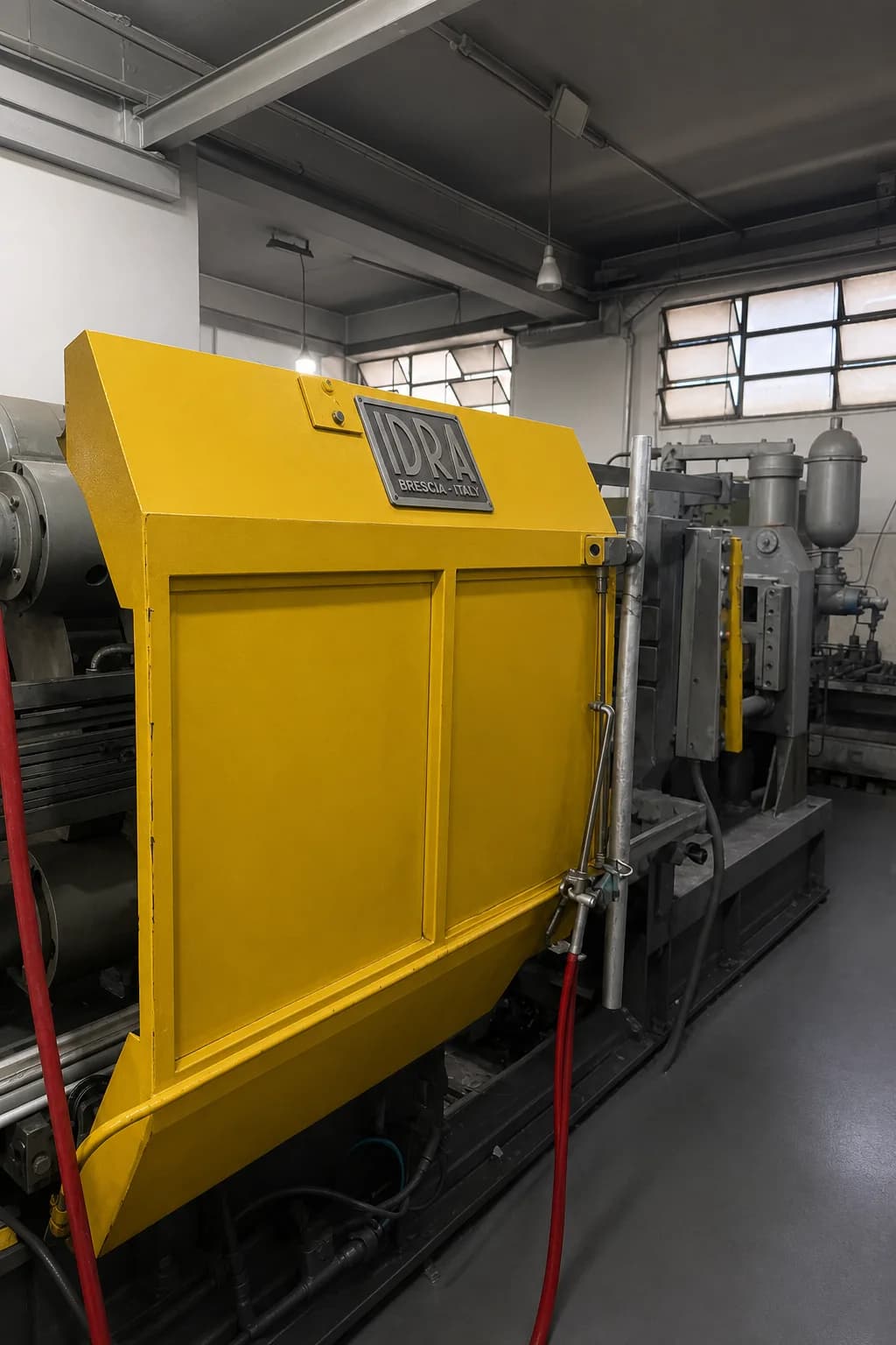 IDRA Brescia die-casting machine on the hanz floor